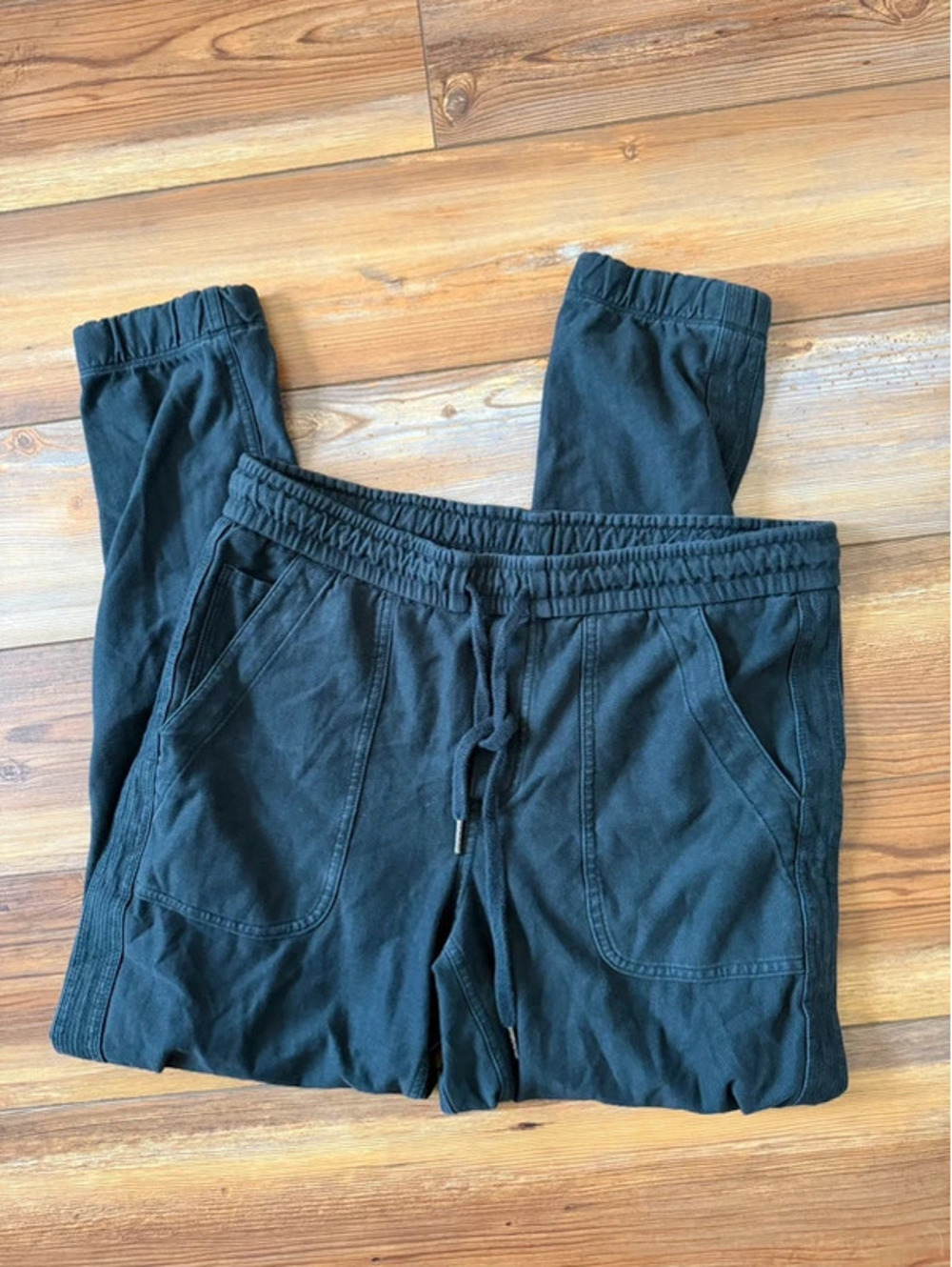 Athleta farallon joggers size 4